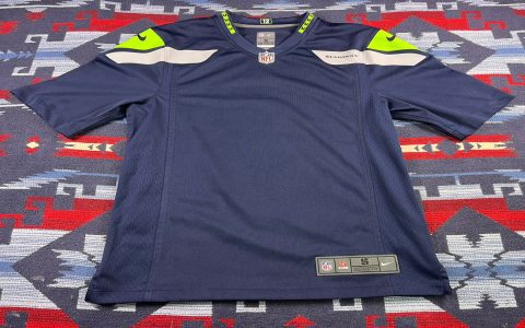 Looking for a cheap Marshawn Lynch Seahawks jersey? Tips for finding affordable options now.