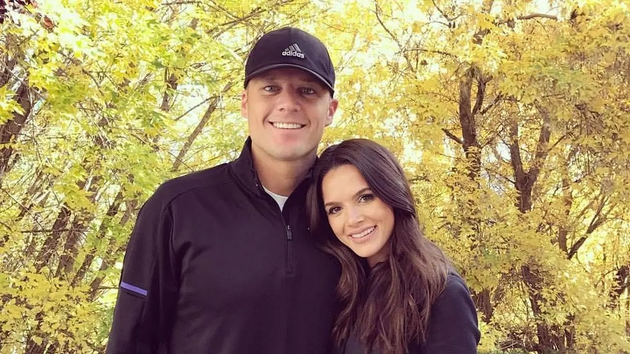 Looking for Kelly Bills wife info? Find all the important facts and insights right here.